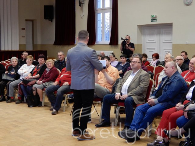 Igaz beszéd - dr. Ujhelyi István Berettyóújfaluban 25